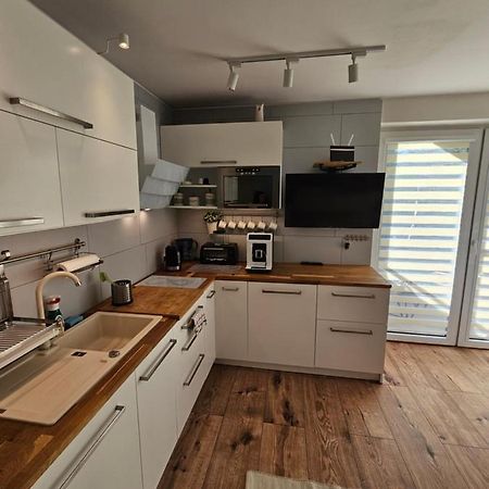 Sloneczny Apartament يوراتا المظهر الخارجي الصورة