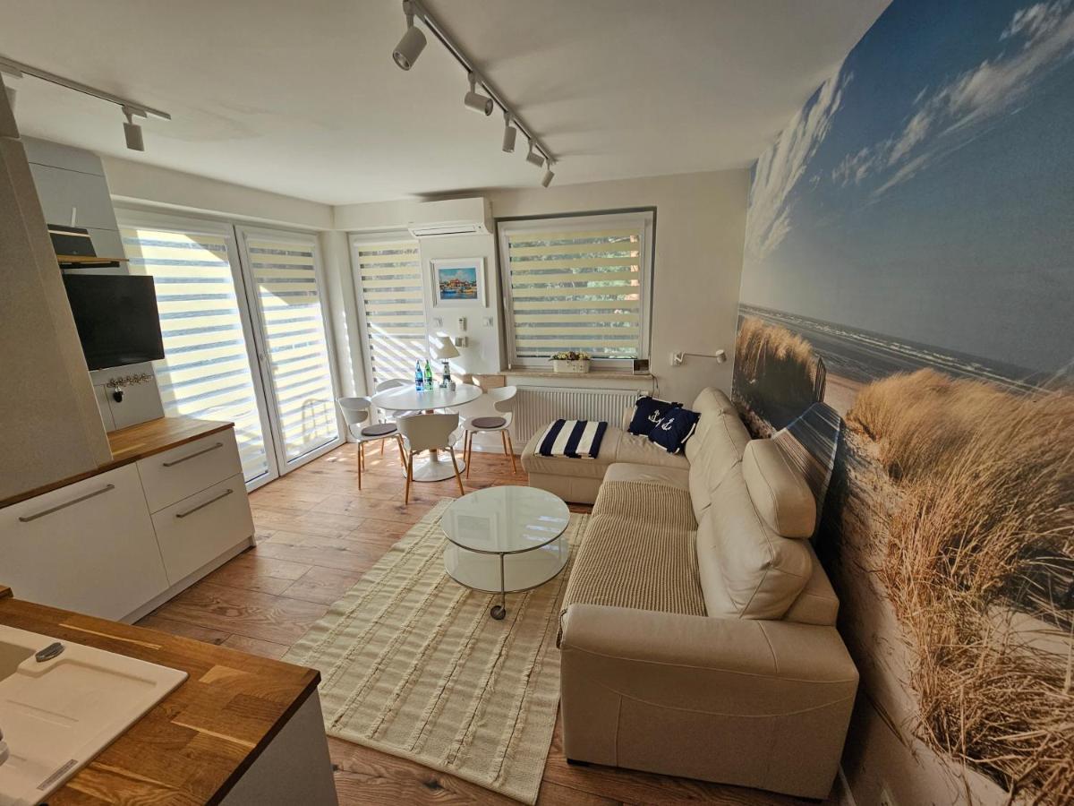 Sloneczny Apartament يوراتا المظهر الخارجي الصورة